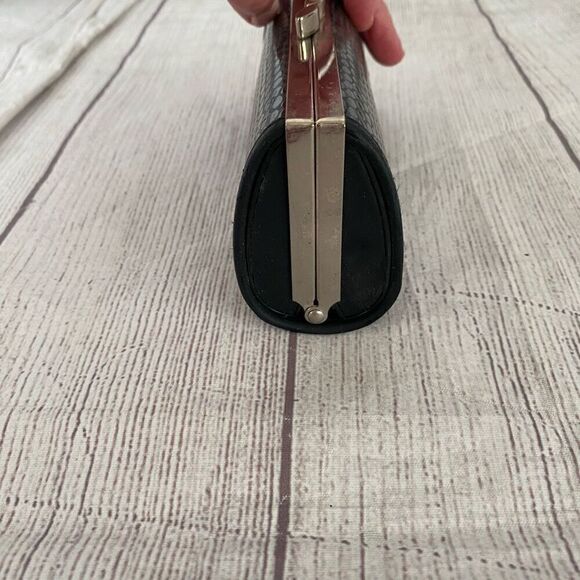 Clutch snake print with latch close top clutch 6”x3” black & grey - Picture 6 of 9